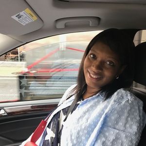 Meet your Posher, Ramona